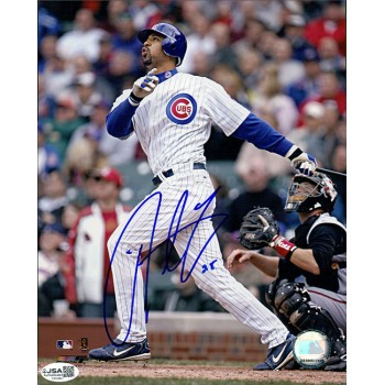 Derrek Lee Chicago Cubs Signed 8x10 Glossy Photo JSA Authenticated Derrek Lee Chicago Cubs Signed 8x10 Glossy Photo JSA Authenticated