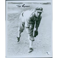Ted Lyons Chicago White Sox 8x10 Glossy Photo Global Authenticated