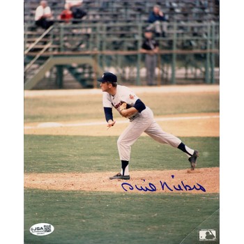 Phil Niekro Atlanta Braves Signed 8x10 Glossy Photo JSA Authenticated Phil Niekro Atlanta Braves Signed 8x10 Glossy Photo JSA Authenticated