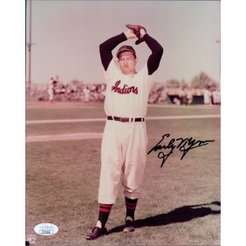 Early Wynn Cleveland Indians Signed 8x10 Glossy Photo JSA Authenticated