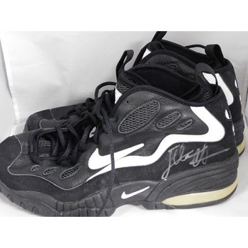 Elden Campbell Signed Game Worn Nike Shoes JSA Authenticated