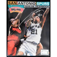 Tim Duncan Signed 1998-99 San Antonio Spurs Yearbook Magazine JSA Authenticated