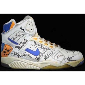 Phoenix Suns 1990-91 Team Signed Used Shoe JSA Authenticated