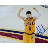 Matthew Dellavedova Cleveland Cavaliers Signed 8x10 Matte Photo JSA Authentic