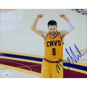 Matthew Dellavedova Cleveland Cavaliers Signed 8x10 Matte Photo JSA Authentic