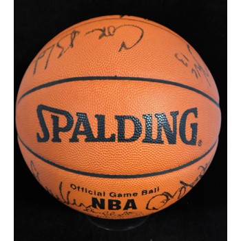 Chicago Bulls 1994-95 Team Signed Official Game Basketball JSA Authenticated