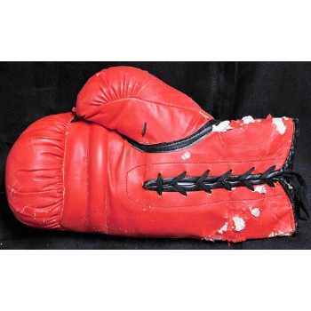 Victor Ortiz Boxer Signed Red Everlast Boxing Glove PSA Authenticated Damaged