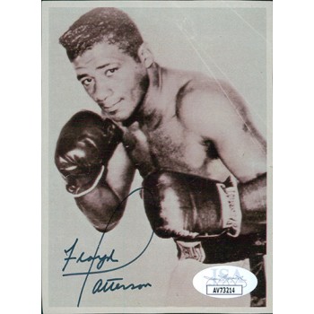 Floyd Patterson Boxer Signed 3.5x4.75 Cut Magazine Page JSA Authenticated