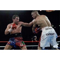 Oscar de la Hoya Boxer Signed 8x12 Glossy Photo JSA Authenticated