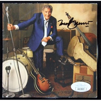 Tony Bennett Signed Playin' With My Friends CD Booklet JSA Authenticated