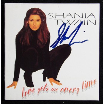 Shania Twain Signed CD Cover Love Gets Me Every Time JSA Authenticated