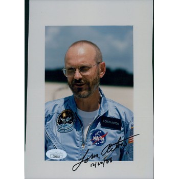 Loren Acton NASA Astronaut Signed 4.5x8 Matte Photo JSA Authenticated