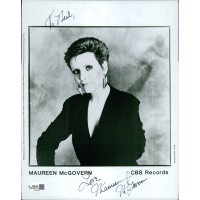 Maureen McGovern Singer Signed 8x10 Glossy Promo Photo JSA Authenticated Kinks