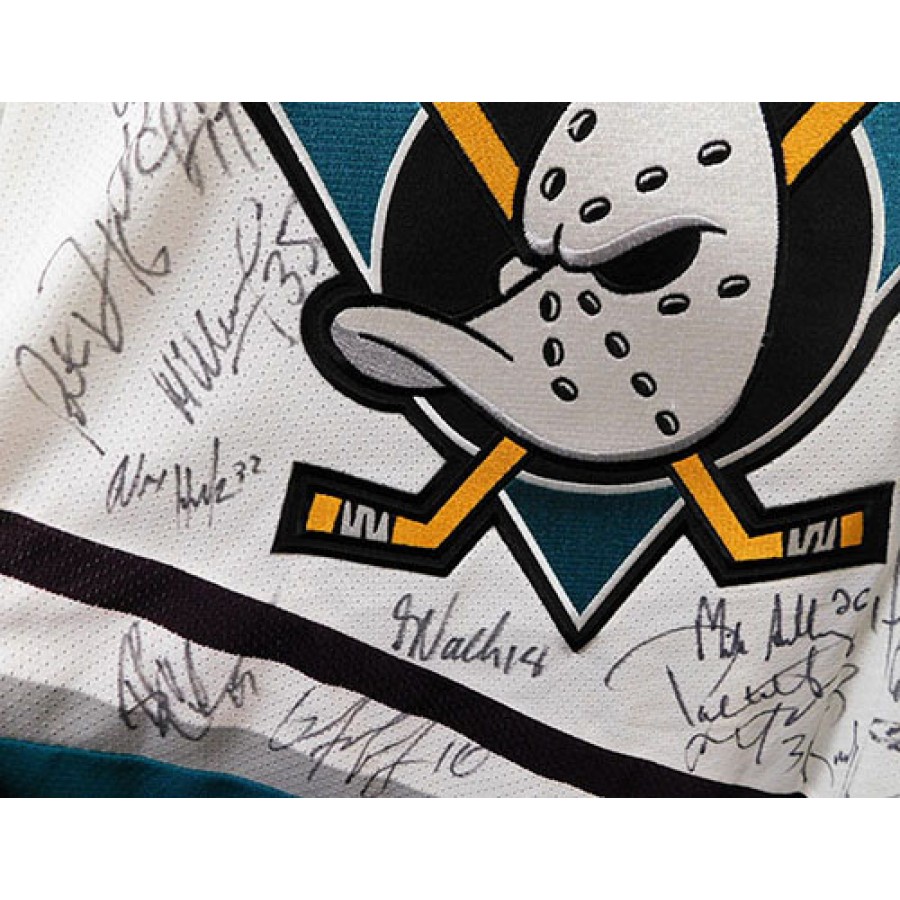 Mighty Ducks 6-Signature Autographed White Jersey (Beckett) — RSA