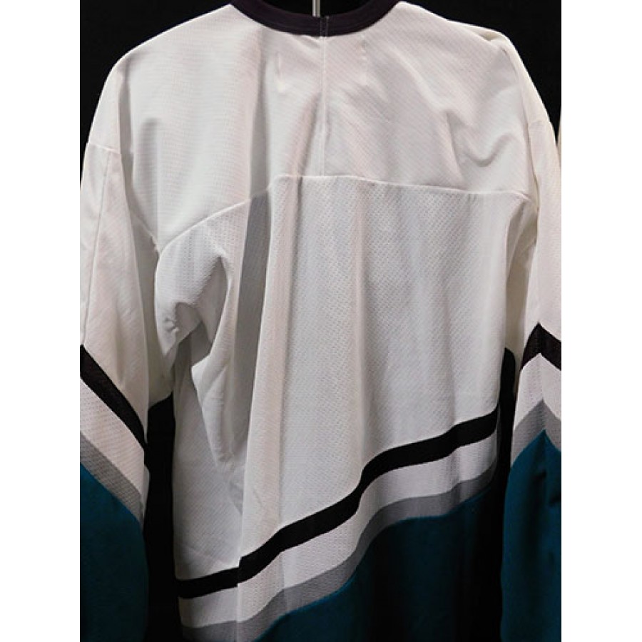 Mighty Ducks 6-Signature Autographed White Jersey (Beckett) — RSA