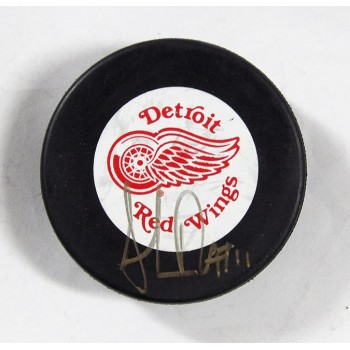 Shawn Burr Detroit Red Wings Signed NHL Hockey Puck JSA Authenticated