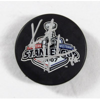 Kent Huskins Anaheim Ducks Signed 2007 Stanley Cup Hockey Puck JSA Authenticated