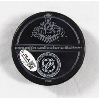 Drew Miller Anaheim Ducks Signed 2007 Stanley Cup Hockey Puck JSA Authenticated