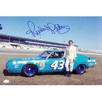 Richard Petty NASCAR Driver Signed 12x18 Glossy Photo JSA Authenticated