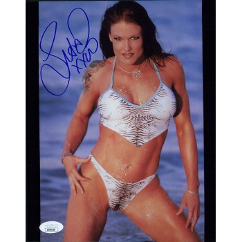 Lita WWF WWE ECW ECW Diva Wrestler Signed 8x10 Glossy Photo JSA Authenticated